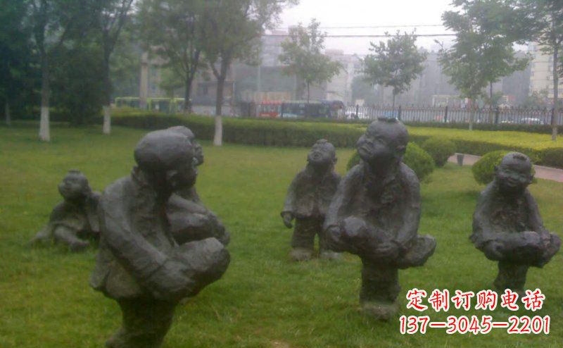 宁波公园儿童斗鸡小品铜雕