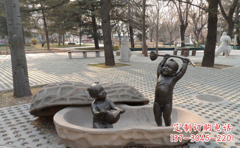 宁波公园花生壳里面的娃娃景观铜雕