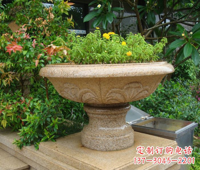 宁波雕塑花盆,精雕细琢