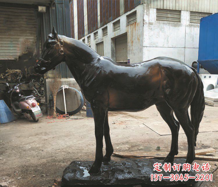 宁波玻璃钢仿铜雕塑栩栩如生的飞奔骏马