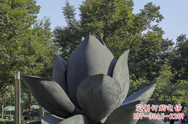 宁波公园莲花景观铜雕