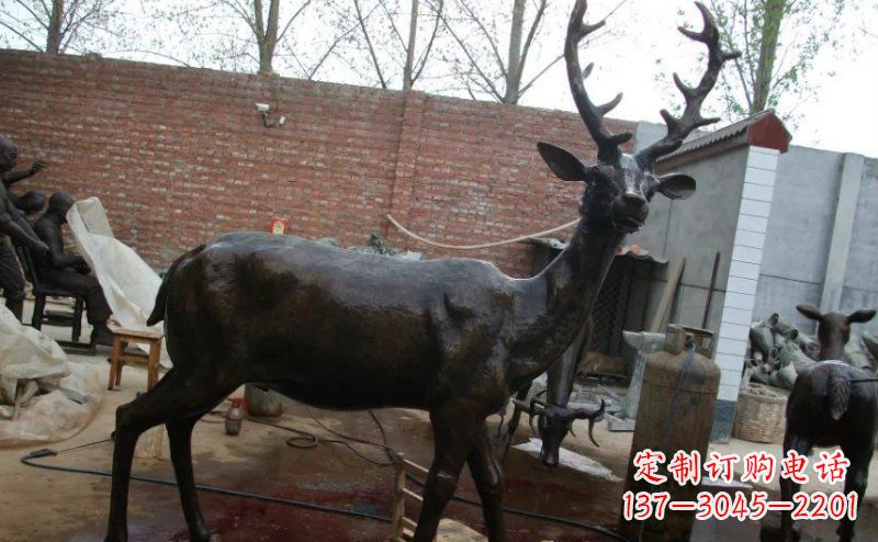 宁波精美梅花鹿铜雕,施展艺术之美