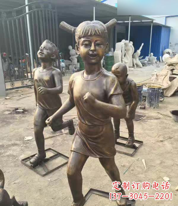宁波铜雕童年小狗陪伴儿童奔跑的时光
