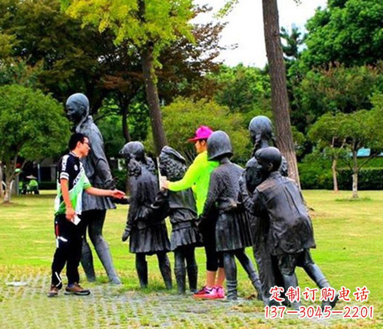 宁波铜质老鹰抓小鸡雕塑