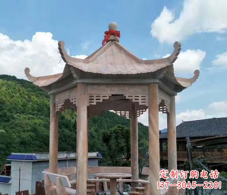 宁波一流的公园晚霞红六角石雕凉亭