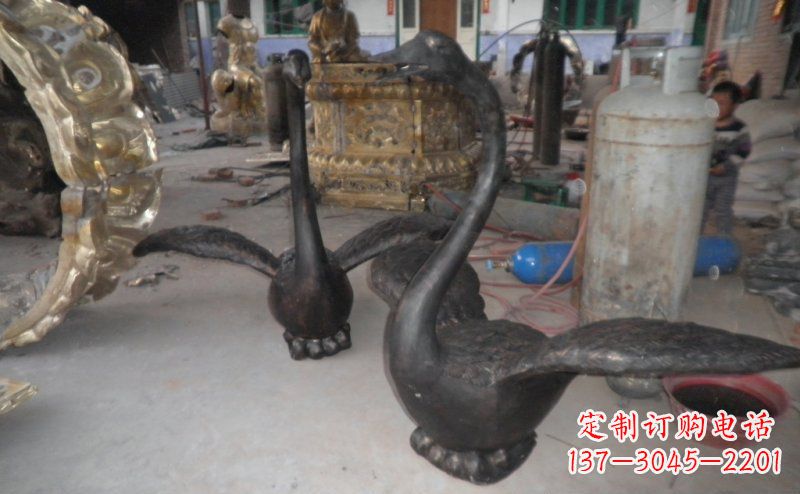 宁波汇聚灵性的仙鹤塑像