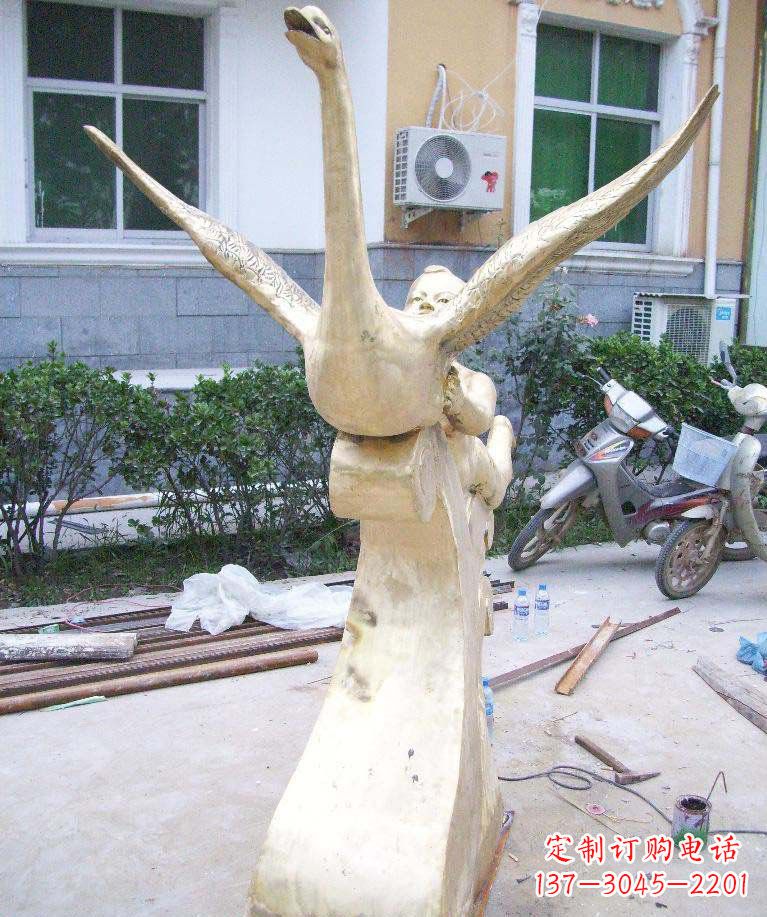 宁波孩子与天鹅·梦幻铜雕