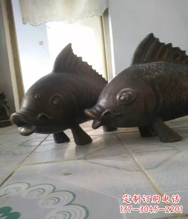 宁波公园小鱼景观动物铜雕