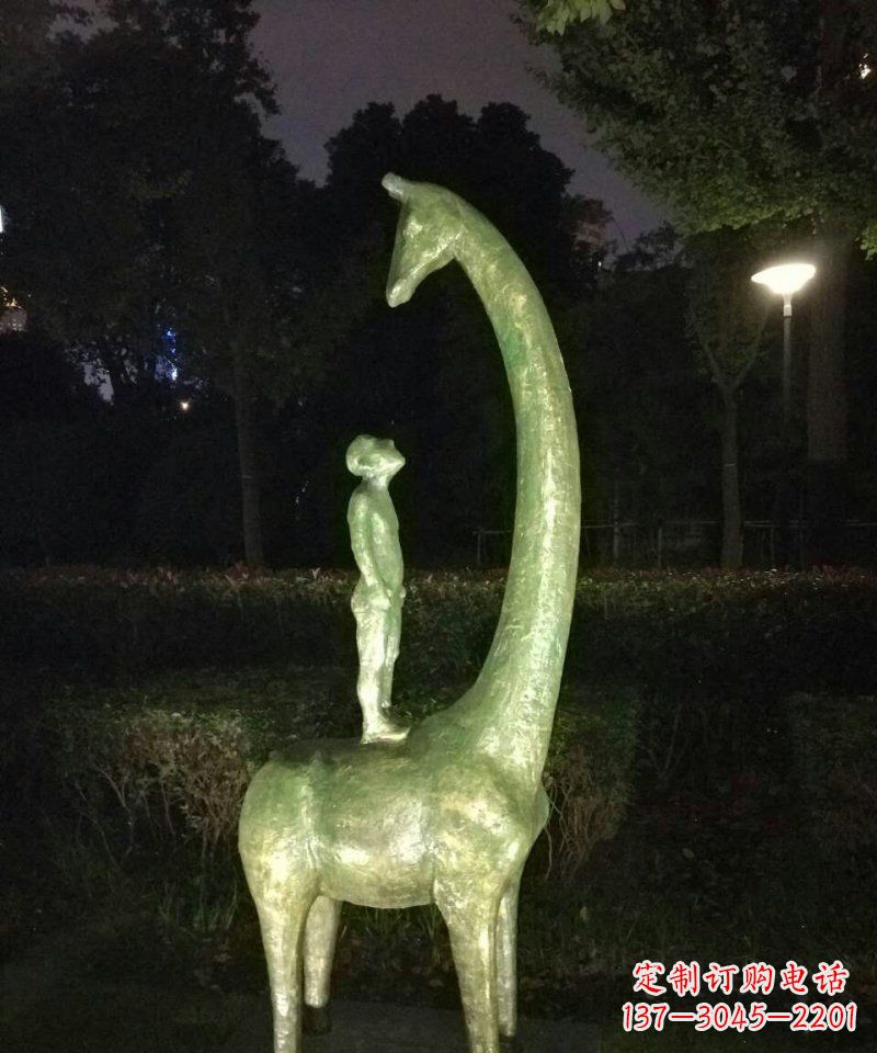 宁波壮观绝伦的长颈鹿雕塑