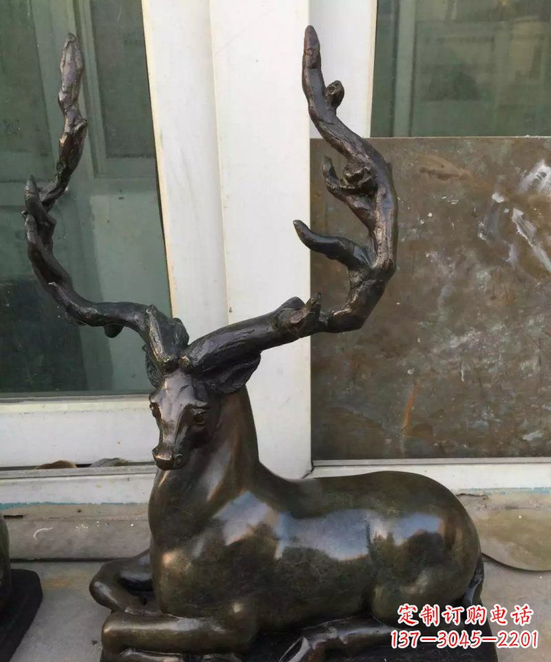 宁波铸铜小鹿动物雕塑
