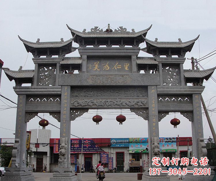 宁波古城牌坊雕塑,让历史永久流传