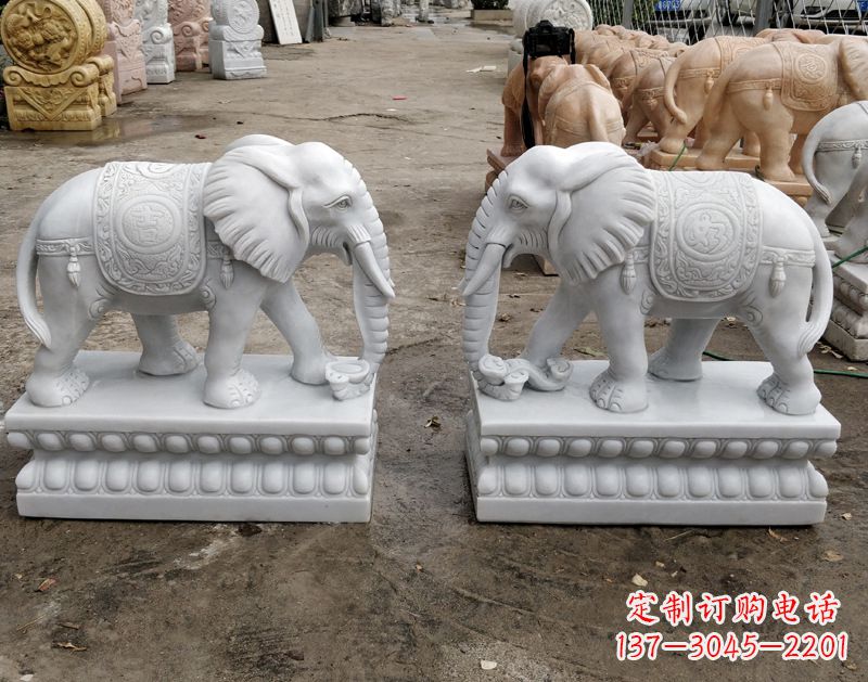 宁波古代门前两侧大象石雕