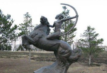 宁波公园骑马女人射箭铜雕