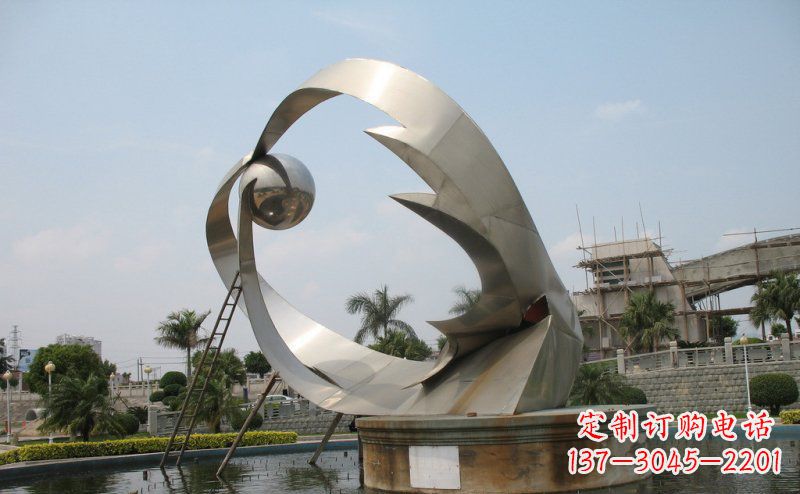 宁波广场不锈钢抽象喷泉雕塑