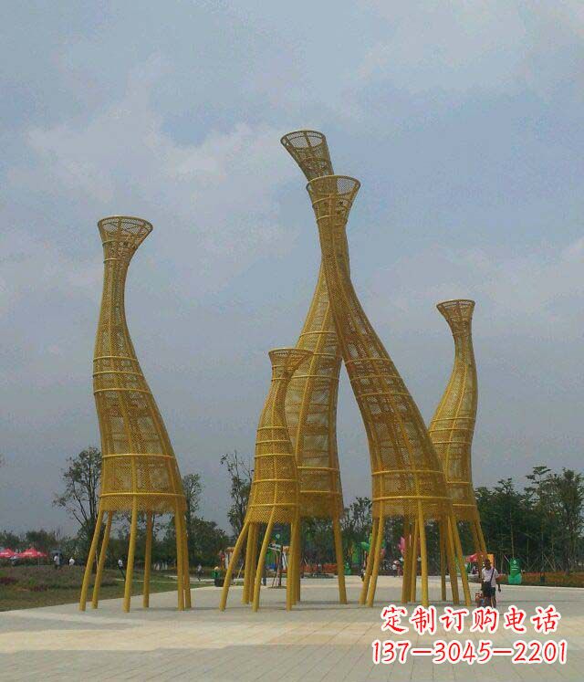 宁波优雅与浪漫的相遇——不锈钢长颈鹿雕塑