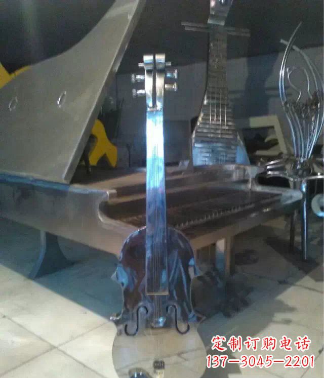 宁波广场不锈钢吉他景观雕塑