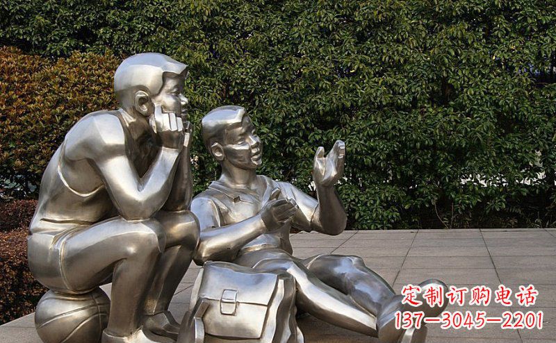 宁波广场不锈钢学生雕塑