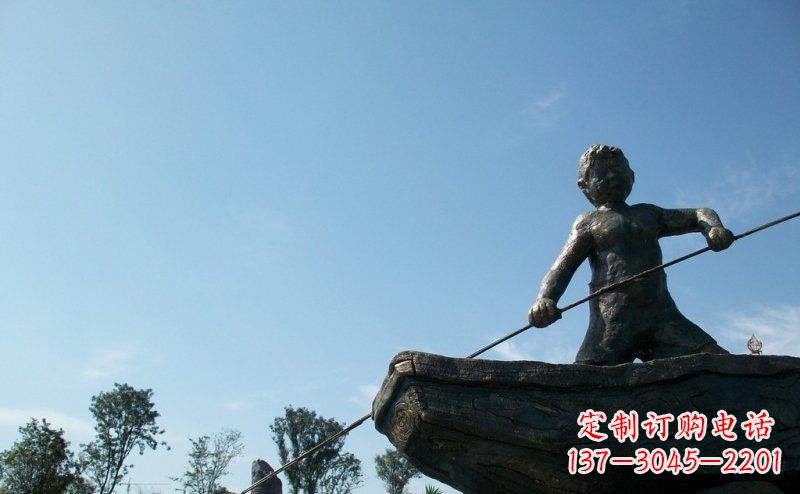 宁波广场撑船的小男孩景观铜雕