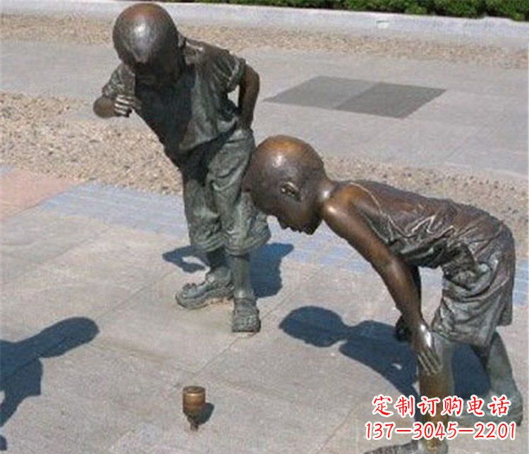宁波欣赏小男孩小品铜陀螺雕塑