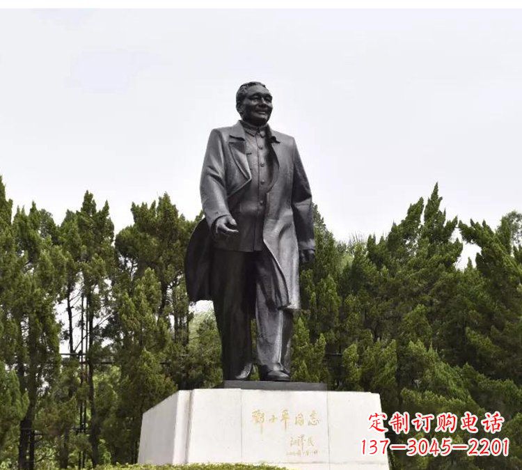宁波广场邓小平伟人铜雕