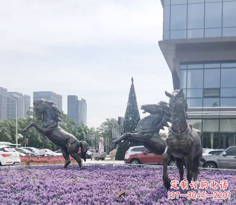 宁波广场动物奔跑的马铜雕