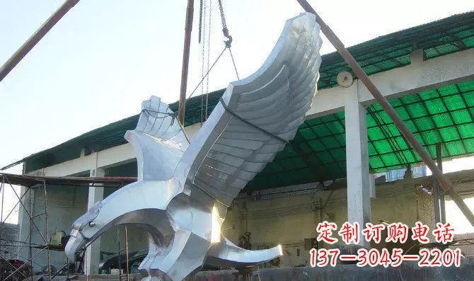 宁波广场老鹰不锈钢雕塑
