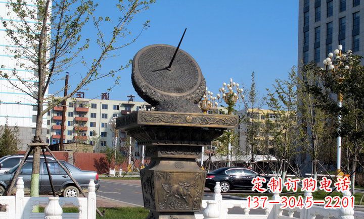 宁波广场日晷铜雕