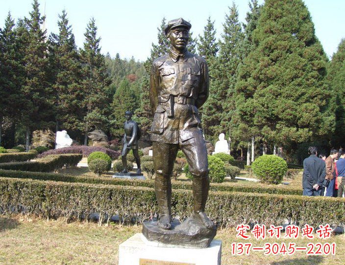 宁波广场铜雕解放军战士纪念人物雕塑
