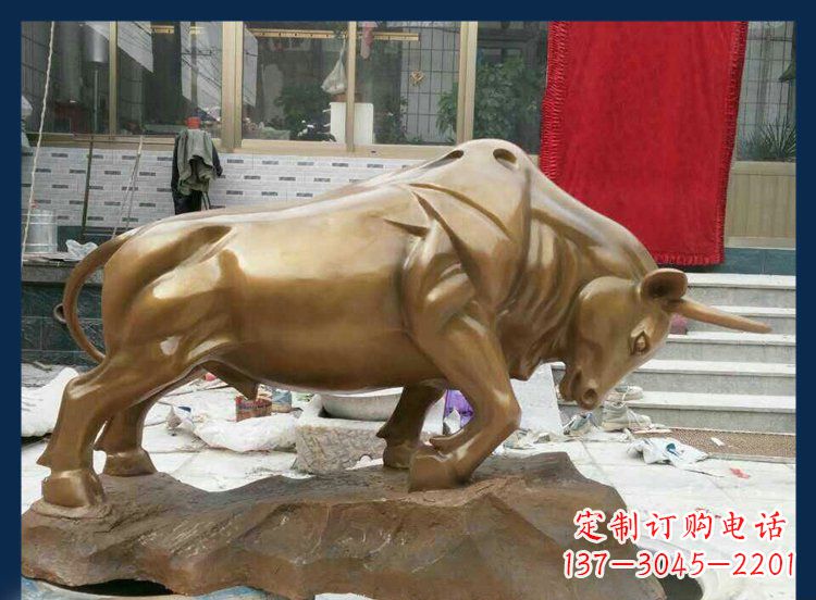宁波铜质金黄牛雕塑:添加活力与美观设计