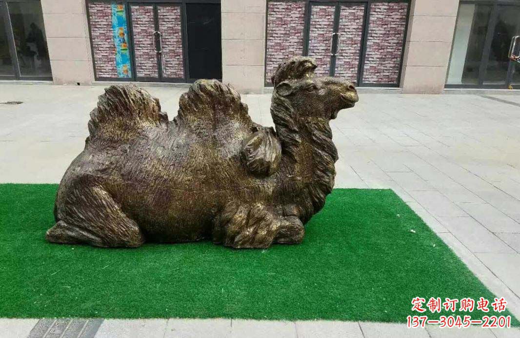 宁波完美艺术──骆驼跪姿铜雕