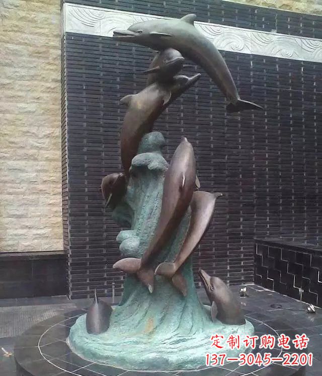宁波铜雕海豚：艺术与精美结合
