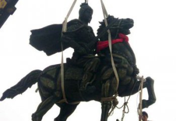 宁波仰望古代将军，来一场跨越时空的雕塑之旅