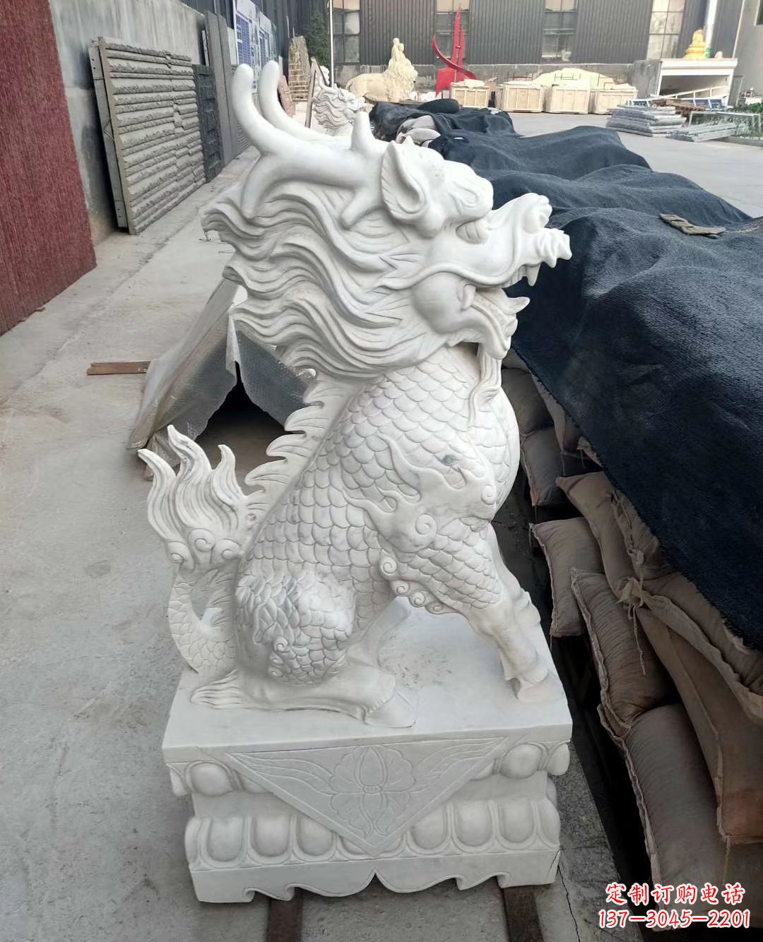 宁波高雅古朴的汉白玉麒麟雕塑
