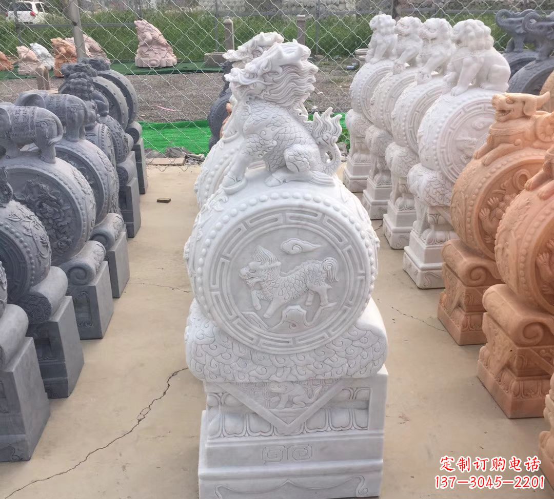 宁波展现高贵气质的经典麒麟雕塑