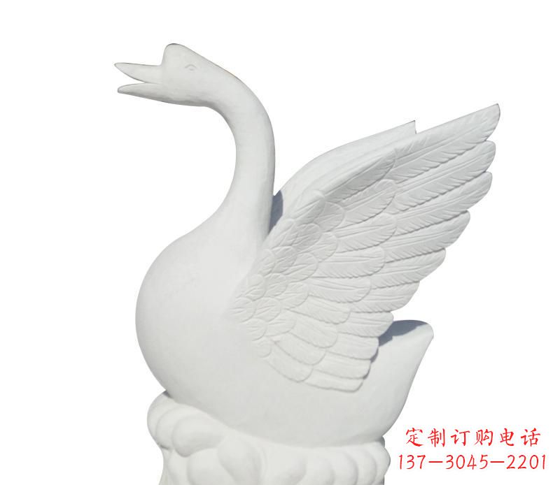 宁波汉白玉雕刻的精美天鹅雕塑