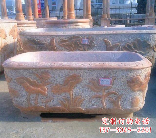 宁波中领雕塑推出的荷花鲤鱼精美雕塑是一件伴随…