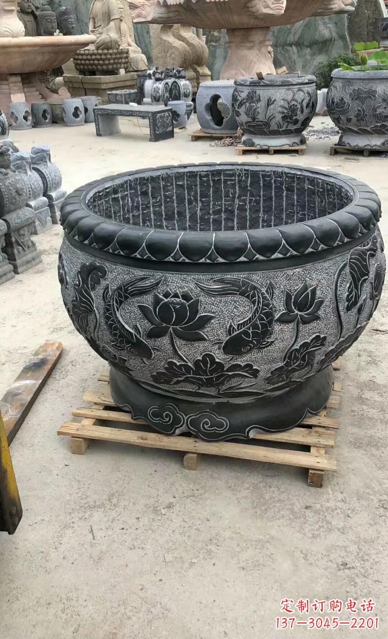 宁波荷花鲤鱼石浮雕水缸,精美独特的艺术之作