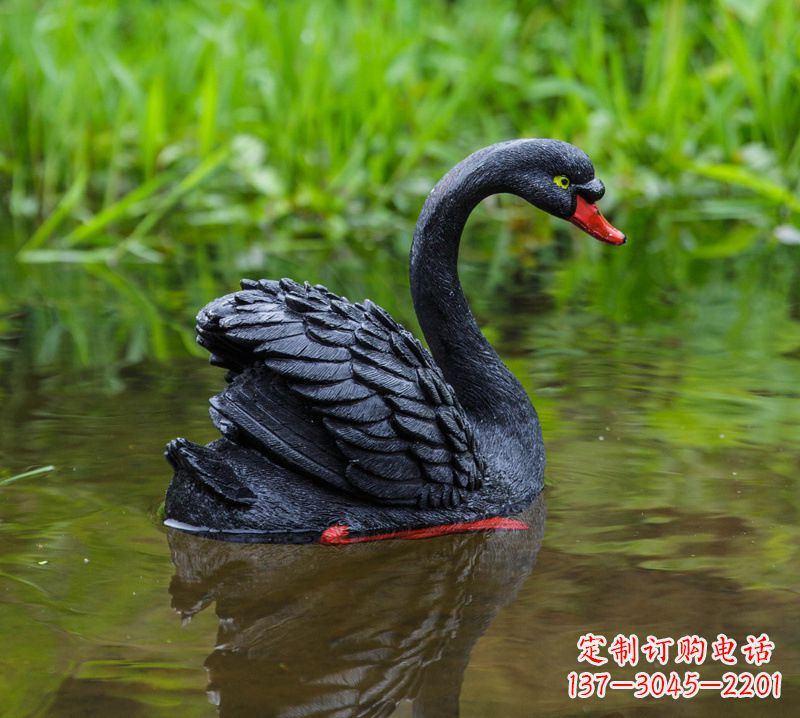宁波精致风范:黑天鹅展翅玻璃钢仿真雕塑