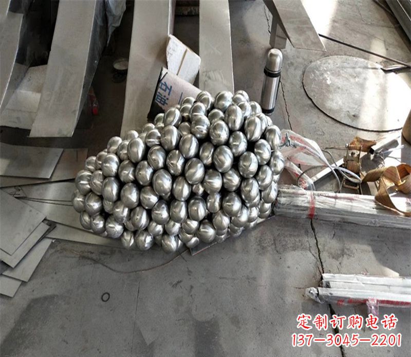 宁波西洋风情摩登不锈钢葡萄雕塑