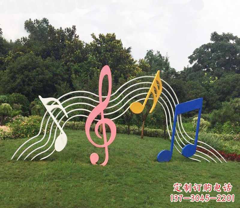 宁波领雕塑:外观精美的不锈钢音符雕塑