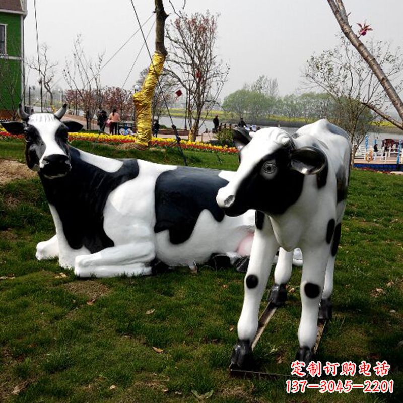 宁波仿真奶牛雕塑,精致外形逼真细节