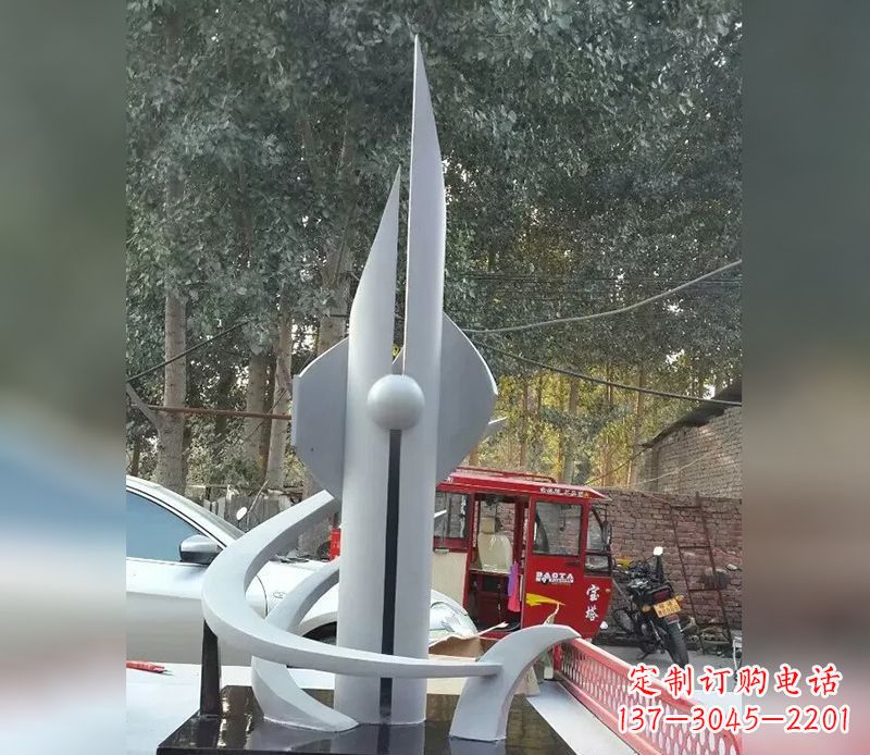 宁波不锈钢火箭剪纸雕塑，展现创新科技美学