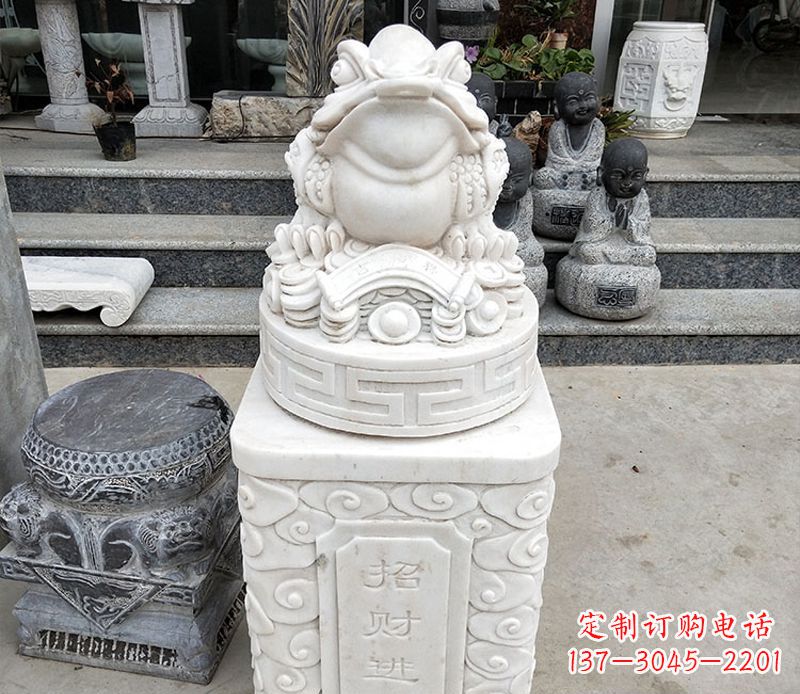 宁波金蟾立柱石动物雕塑