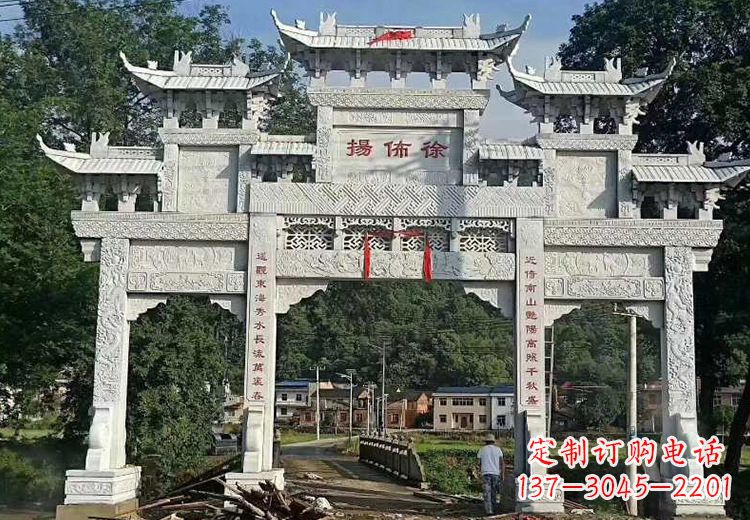 宁波金昌石雕牌坊:精致雕塑点缀家园