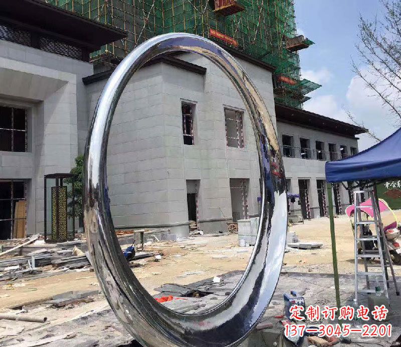 宁波精致典雅的镜面不锈钢圆环雕塑