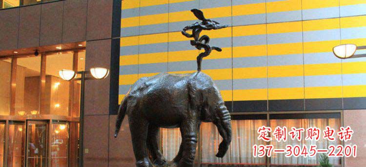 宁波浪漫海洋,荡漾着尊贵的威严——大象雕塑