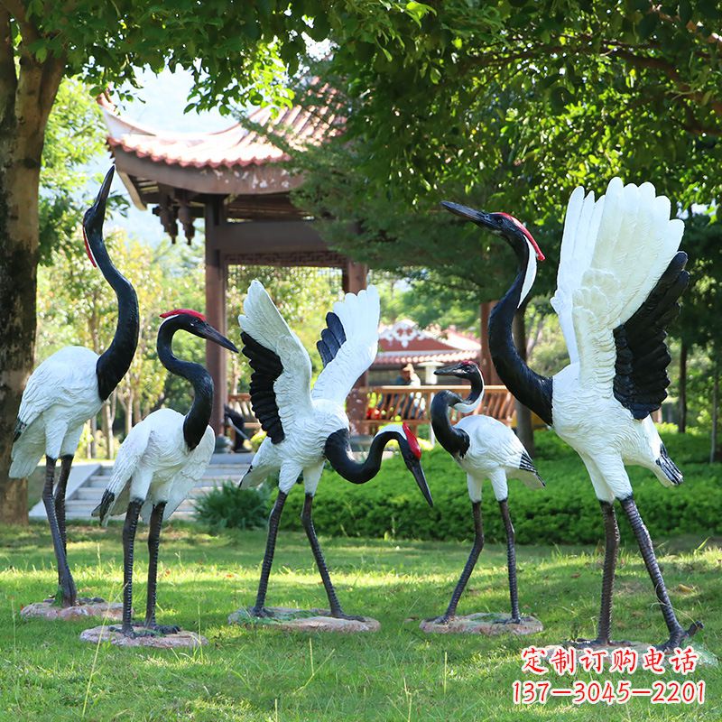 宁波精美彩绘丹顶鹤雕塑