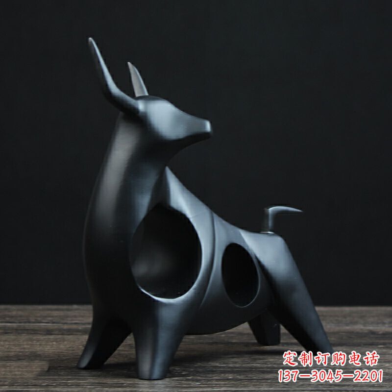 宁波可爱抽象牛玻璃钢动物雕塑