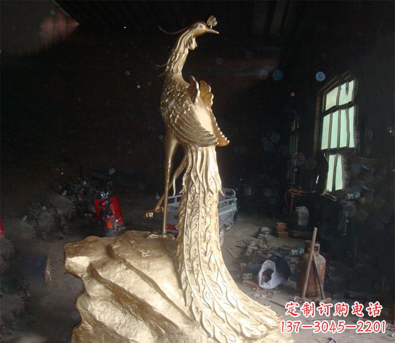 宁波精美制作的孔雀雕塑