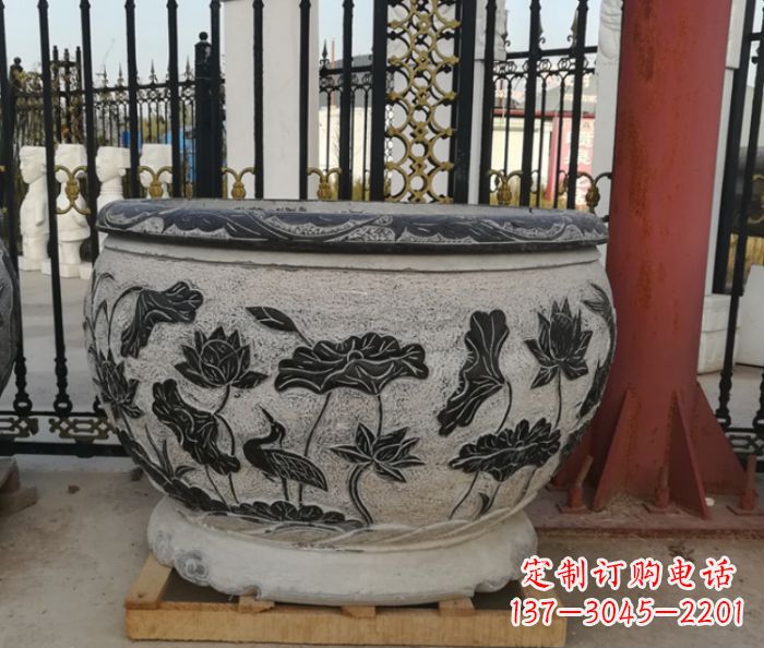 宁波中领雕塑是一家专业的雕塑定制厂家,提供各…
